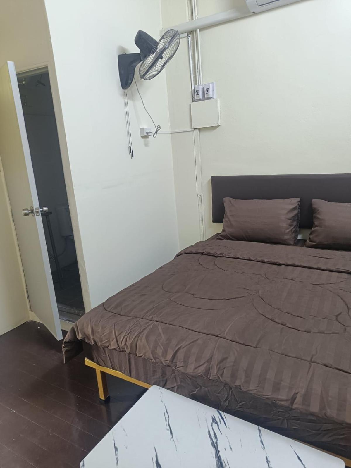 The House Hostel Bangkok Exterior photo